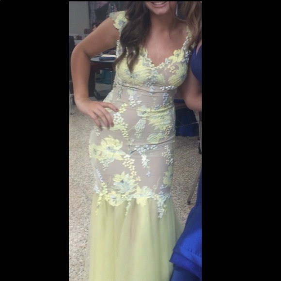 HAND PAINTED EMA SAVAHL PROM DRESS WORN ONCE! - Picture 3 of 7